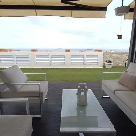 Ocean Views Apartment